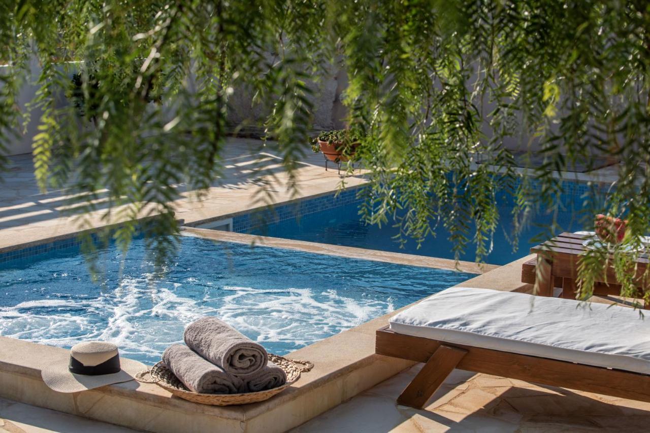 Filothei Beach House With Pool Kalamaki  Exterior foto
